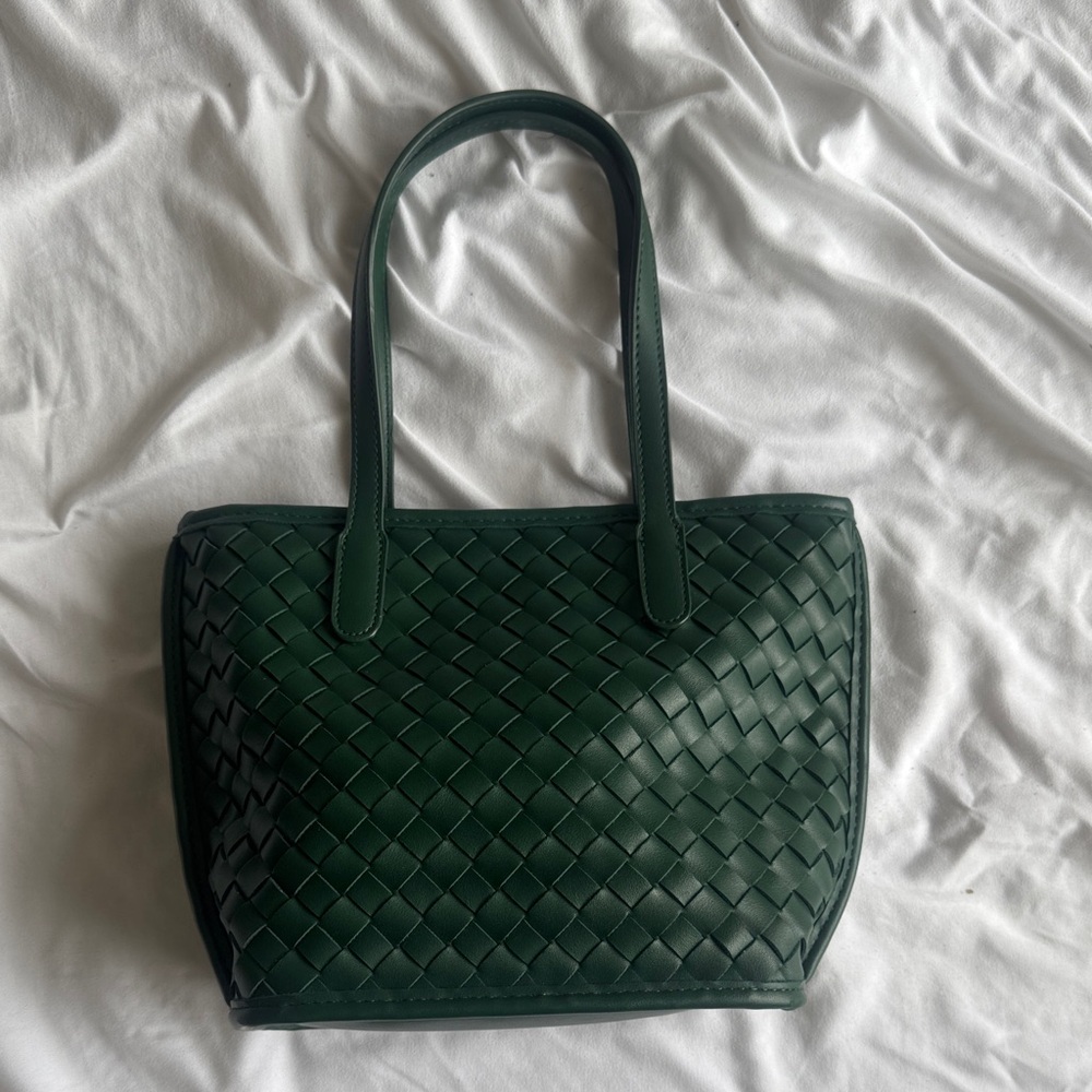 Urban Expressions Dark Green Woven Tote